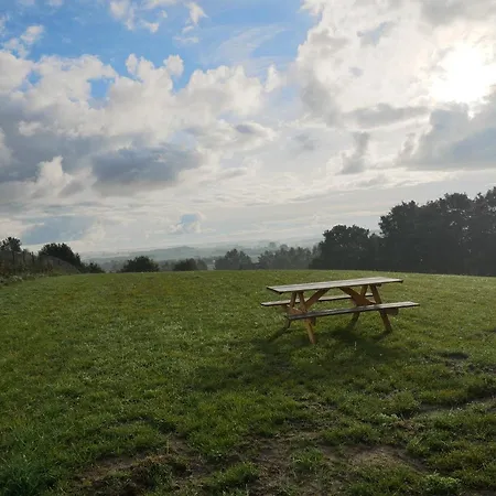 Kaszubskie Wzgorze - Caloroczne Drewniane Lodge