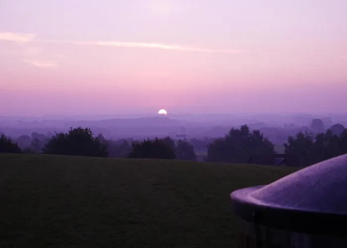 Kaszubskie Wzgorze - Caloroczne Drewniane *